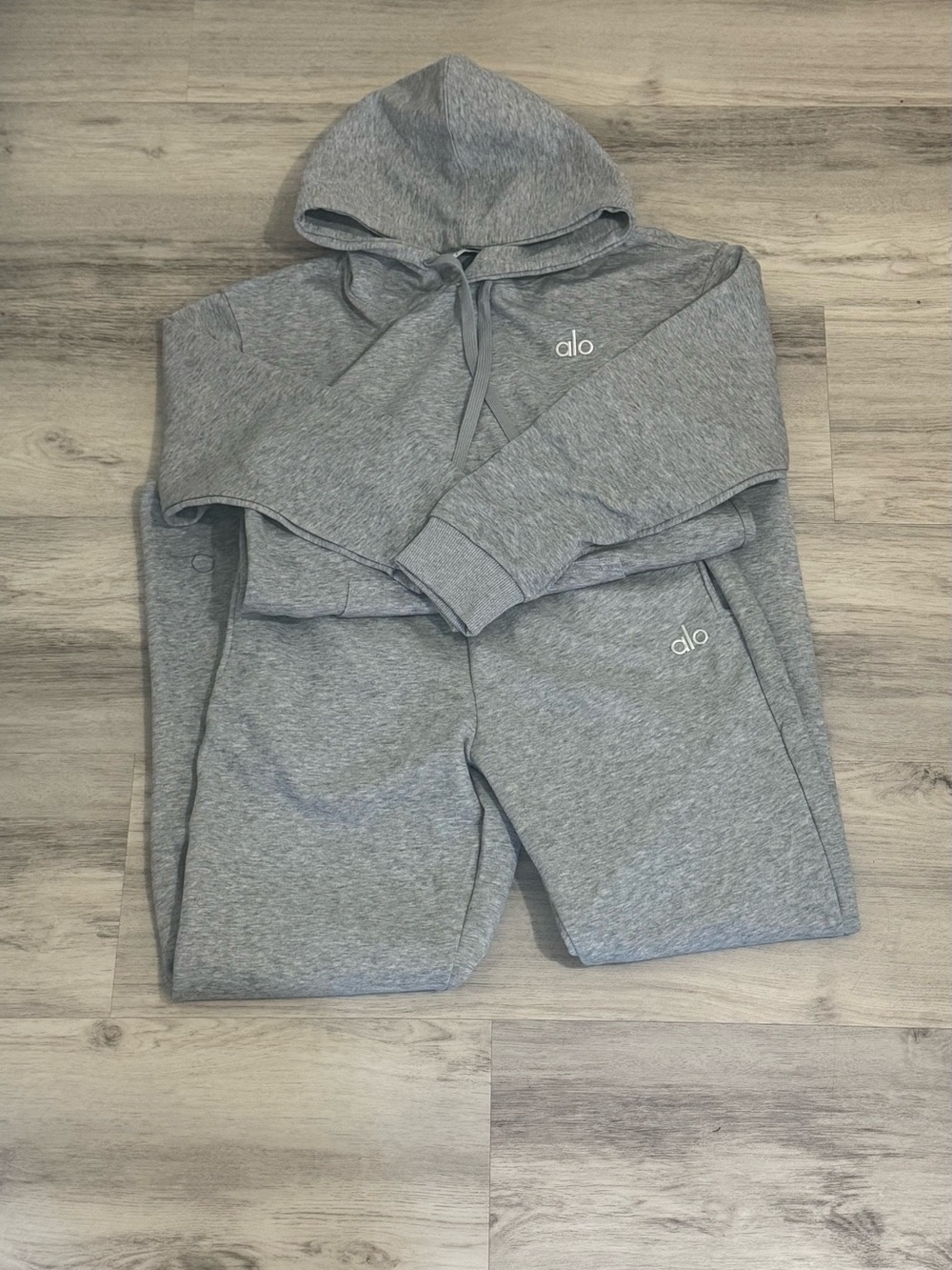 ALO Yoga Gray Sweatpants & Hoodie Set